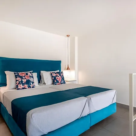 Aloe Boutique Hotel & Suites - Adults Only-3